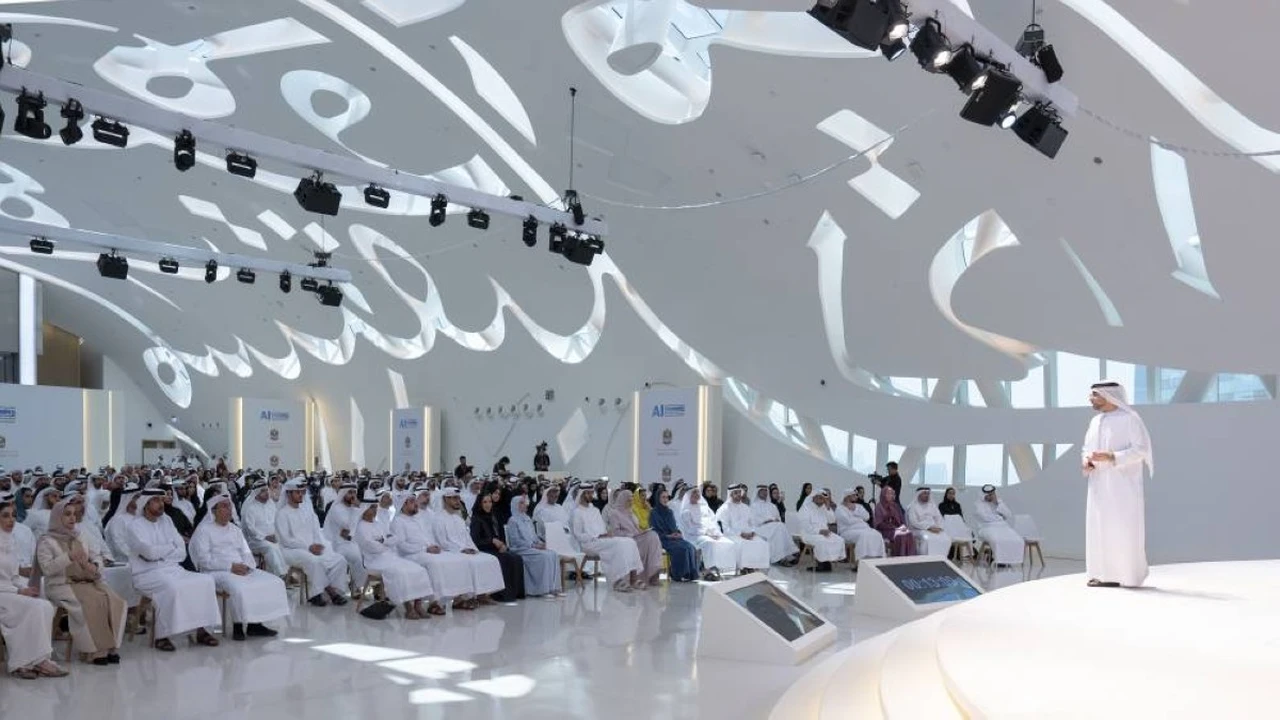 محمد القرقاوي: المنظومة الحكومية الجديدة تدعم رؤية القيادة للتميز العالمي